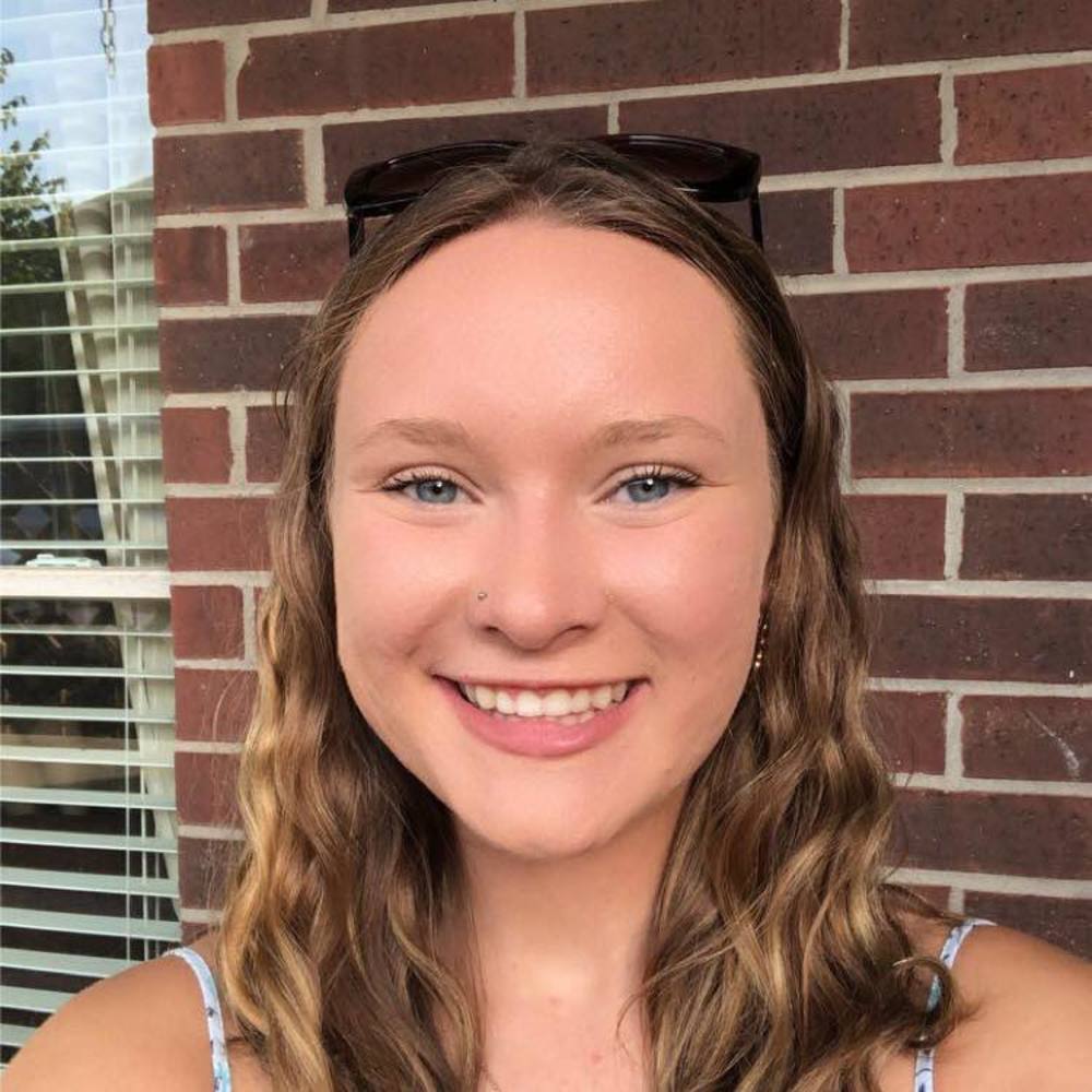 Meet your Posher, Renee